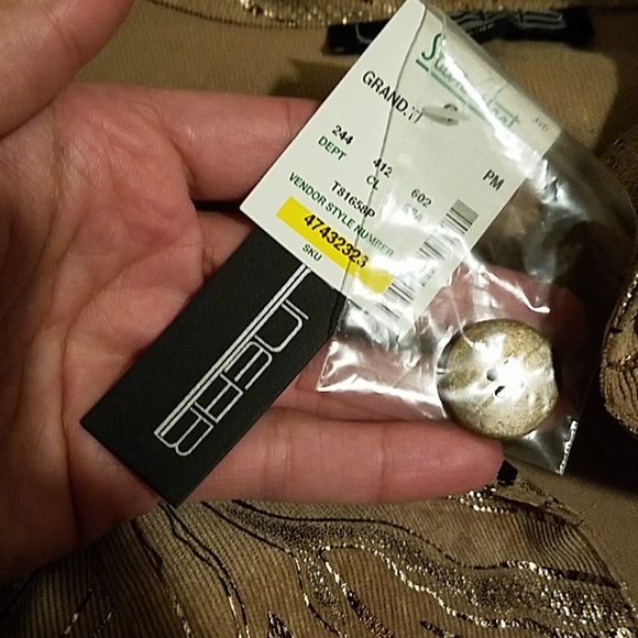 LINEAR Blazer - Picture 6 of 6